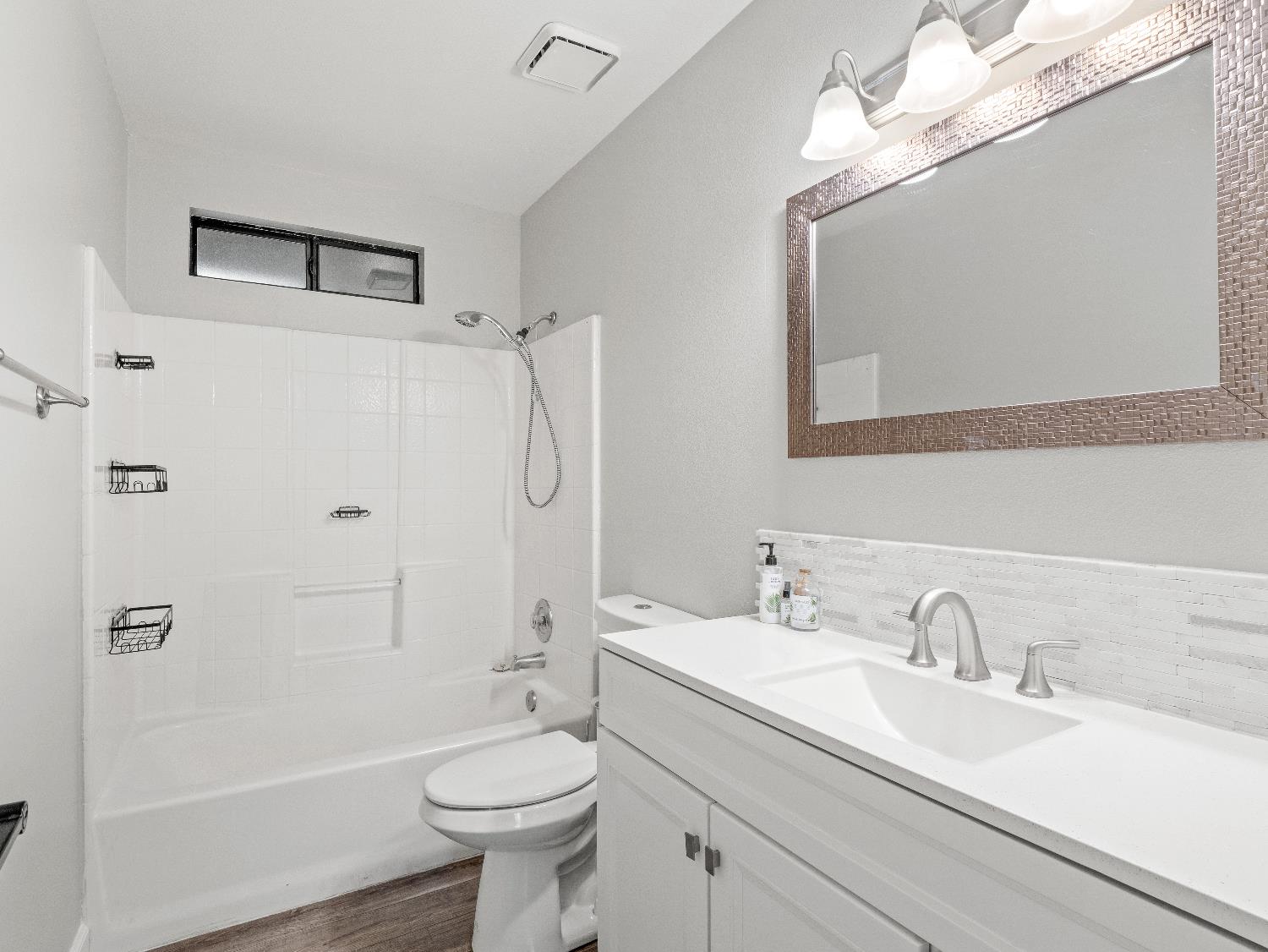 1650 Fir Ave, Clovis, CA 93611