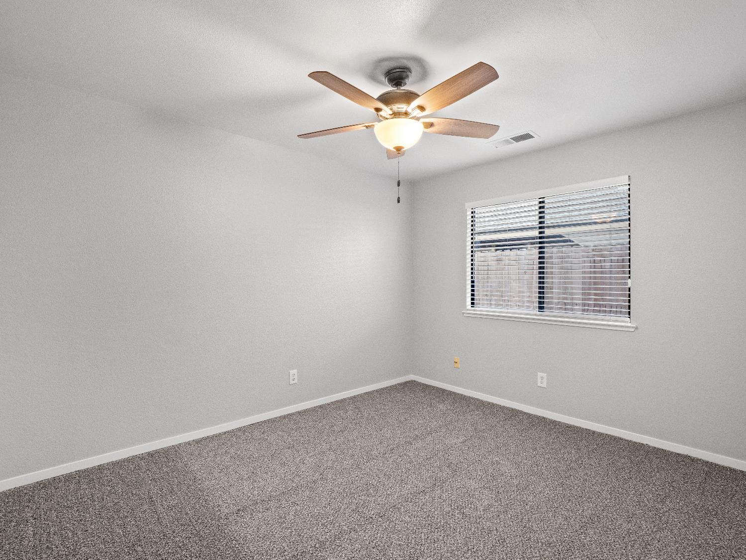 1650 Fir Ave, Clovis, CA 93611