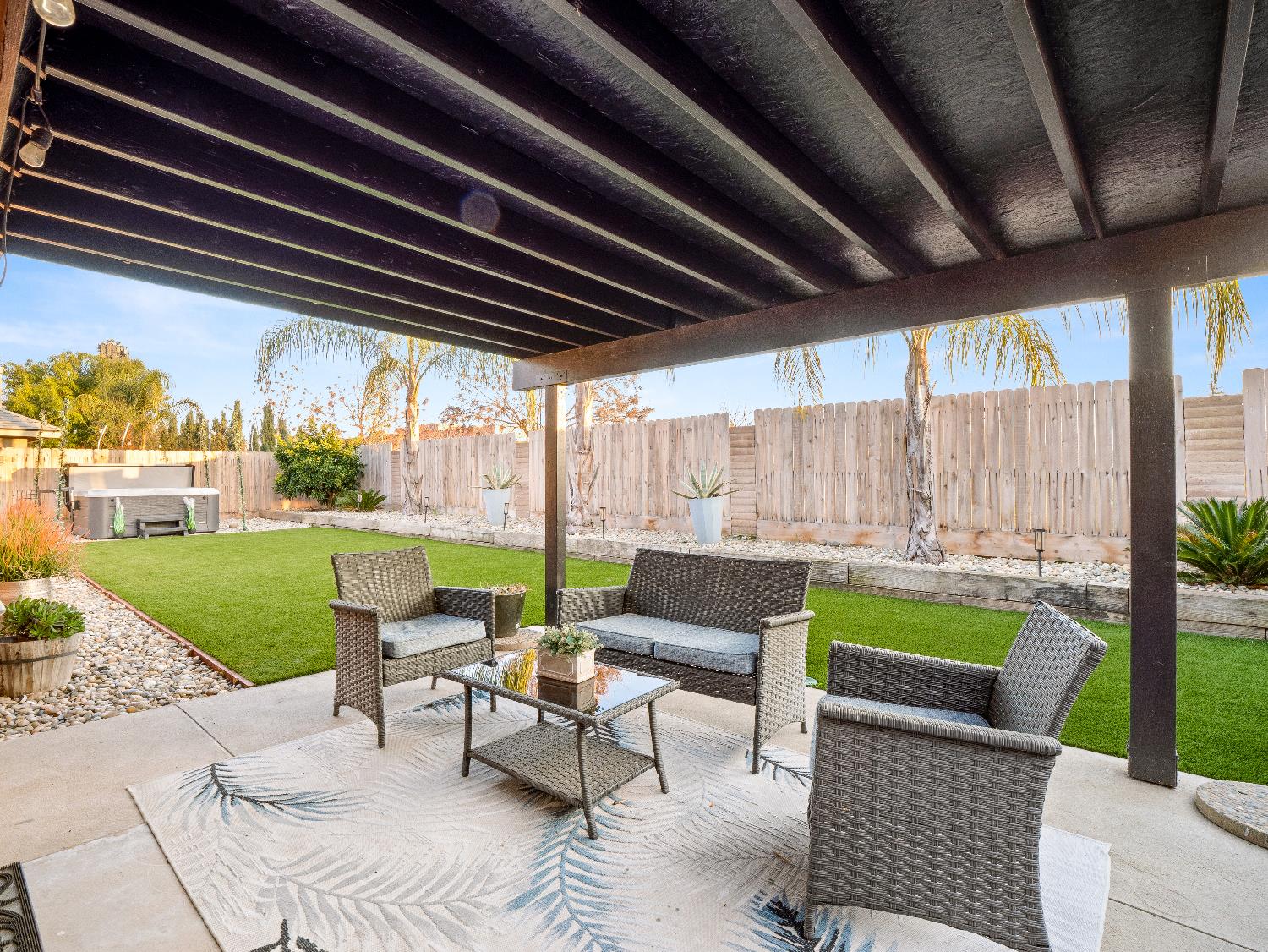 1650 Fir Ave, Clovis, CA 93611