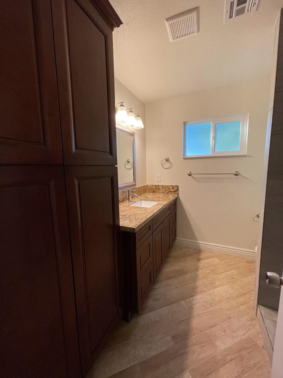 19342 E South Ave, Reedley, CA 93654