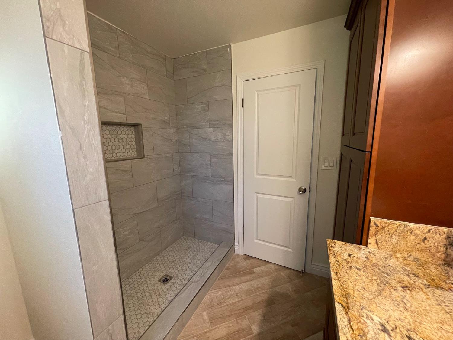 19342 E South Ave, Reedley, CA 93654