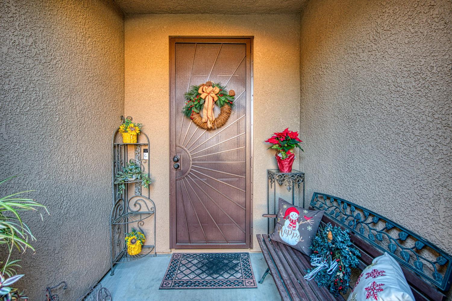 1764 N Mcpherson Ln, Clovis, CA 93619