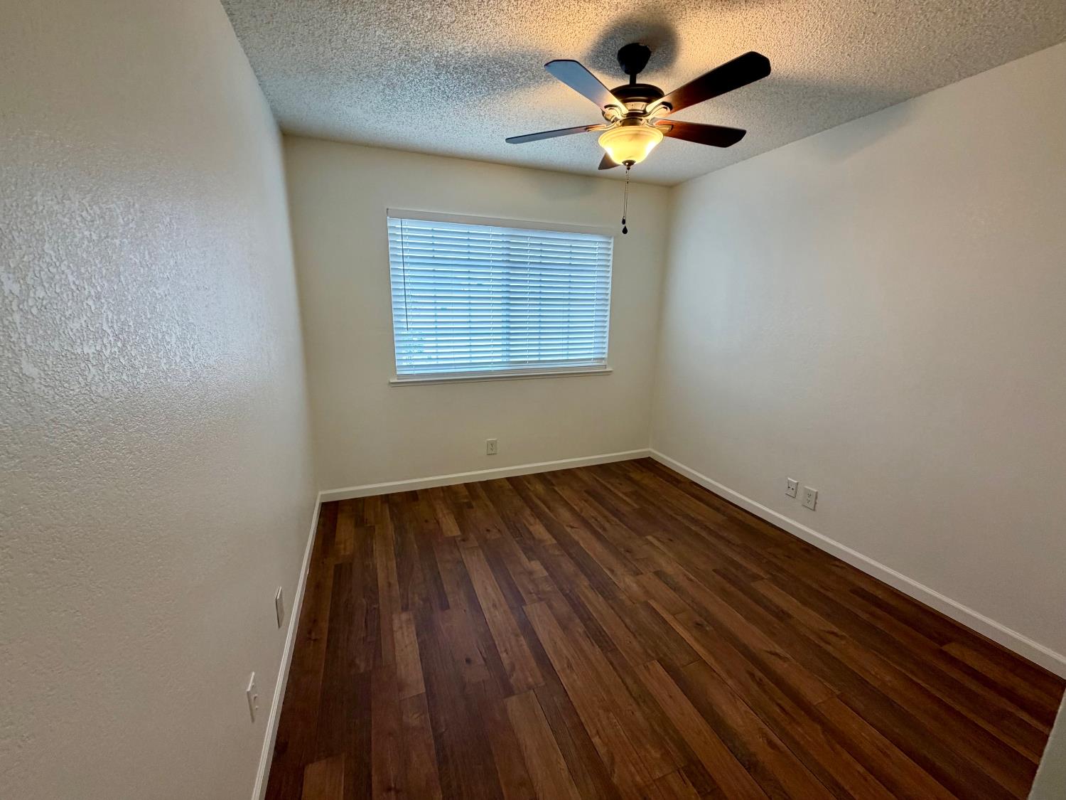 431 W Alamos, Clovis, CA 93612