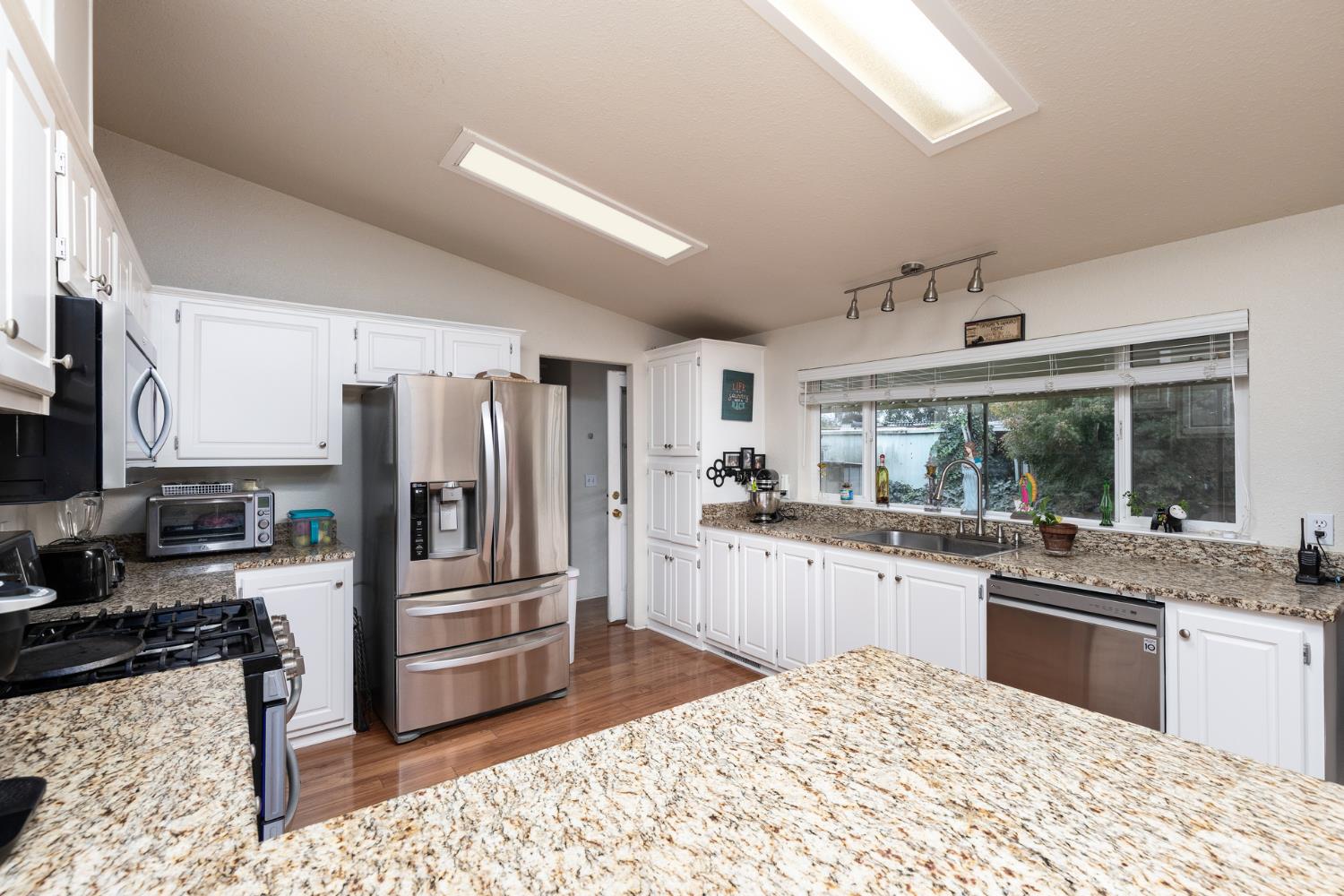 8701 Highway 41 #8, Fresno, CA 93720