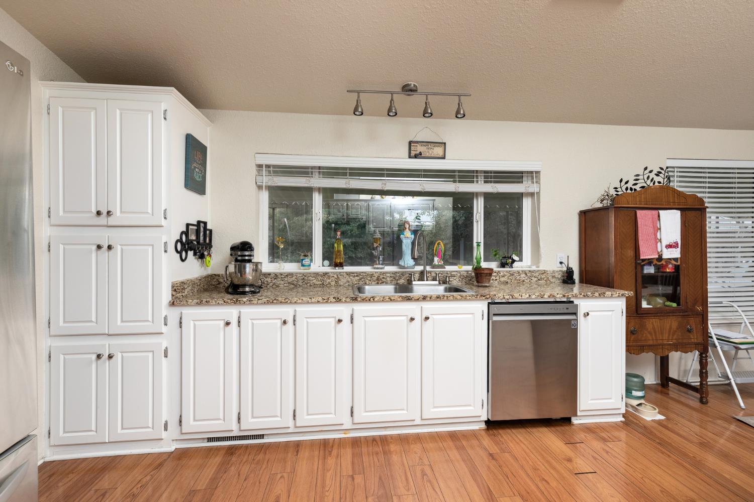 8701 Highway 41 #8, Fresno, CA 93720