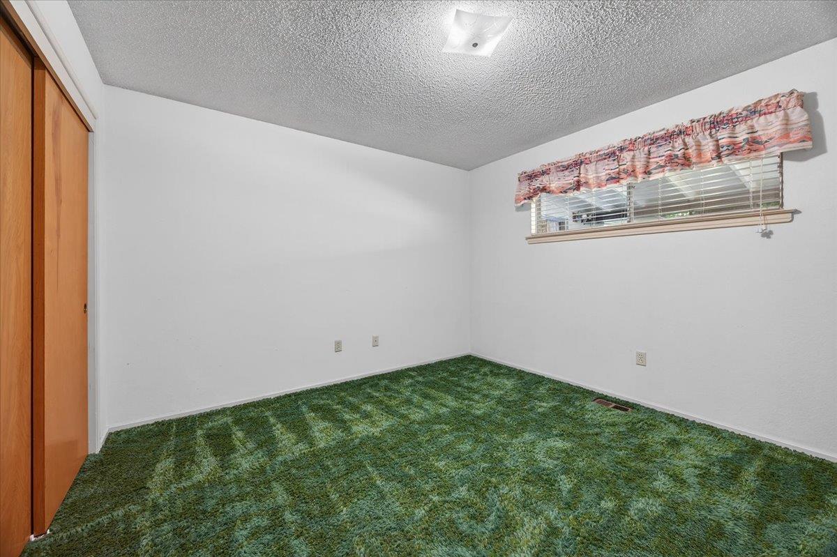 6112 E Montecito Ave, Fresno, CA 93727