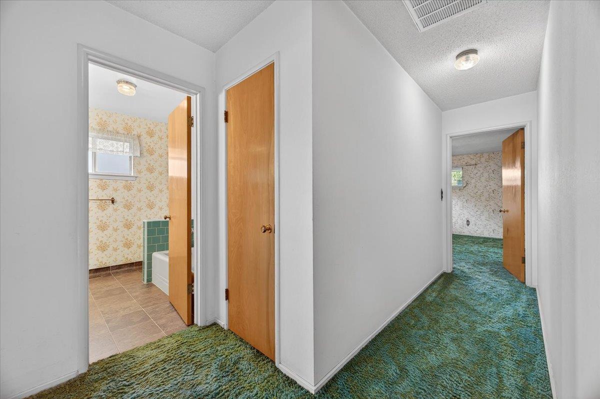 6112 E Montecito Ave, Fresno, CA 93727