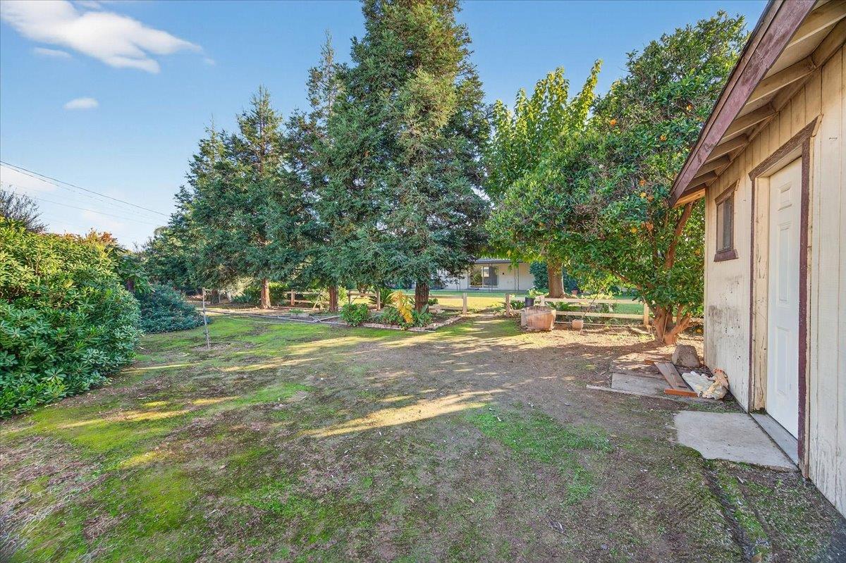 6112 E Montecito Ave, Fresno, CA 93727