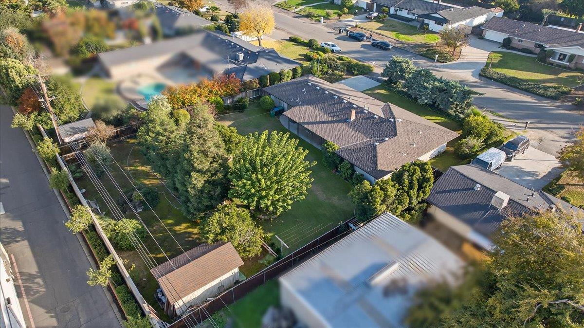 6112 E Montecito Ave, Fresno, CA 93727