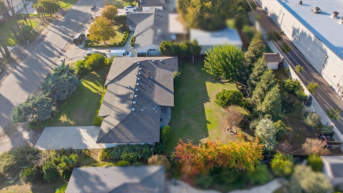 6112 E Montecito Ave, Fresno, CA 93727