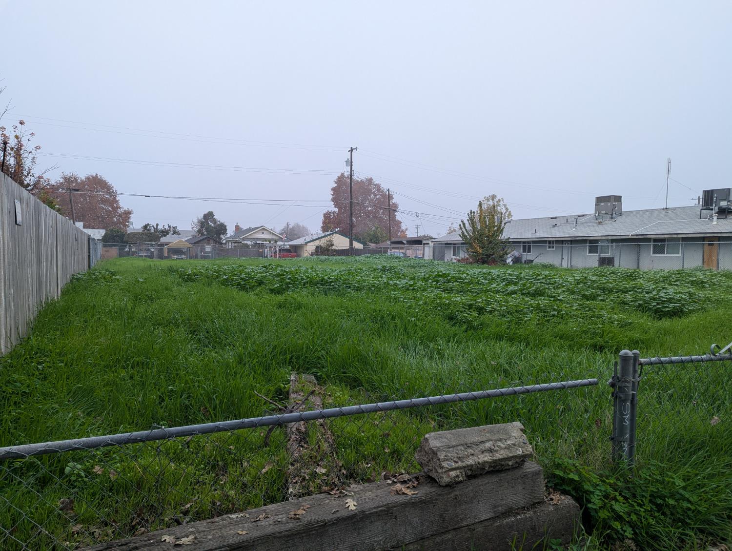 521 O St, Sanger, CA 93657