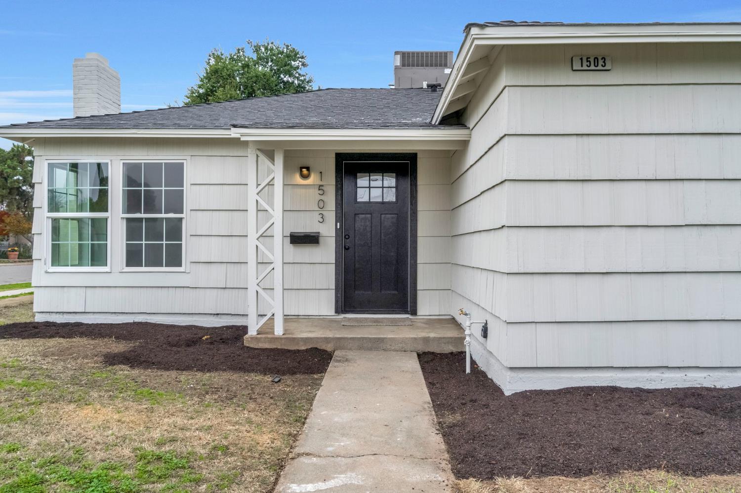 1503 N Pacific Ave, Fresno, CA 93728