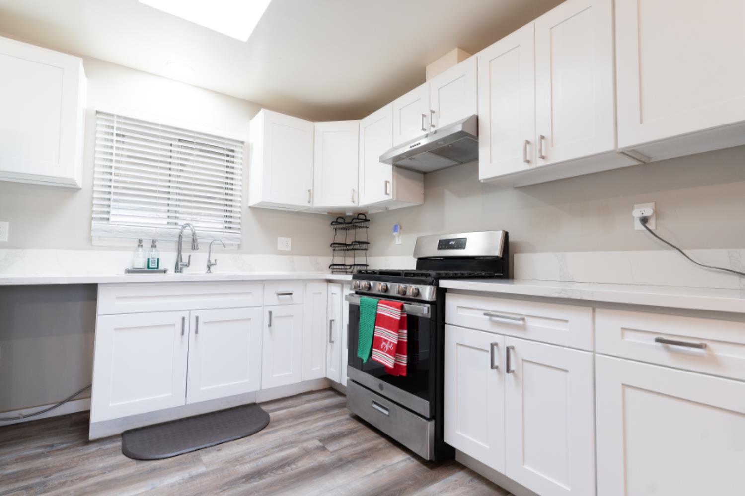 4860 E Amherst Ave, Fresno, CA 93703