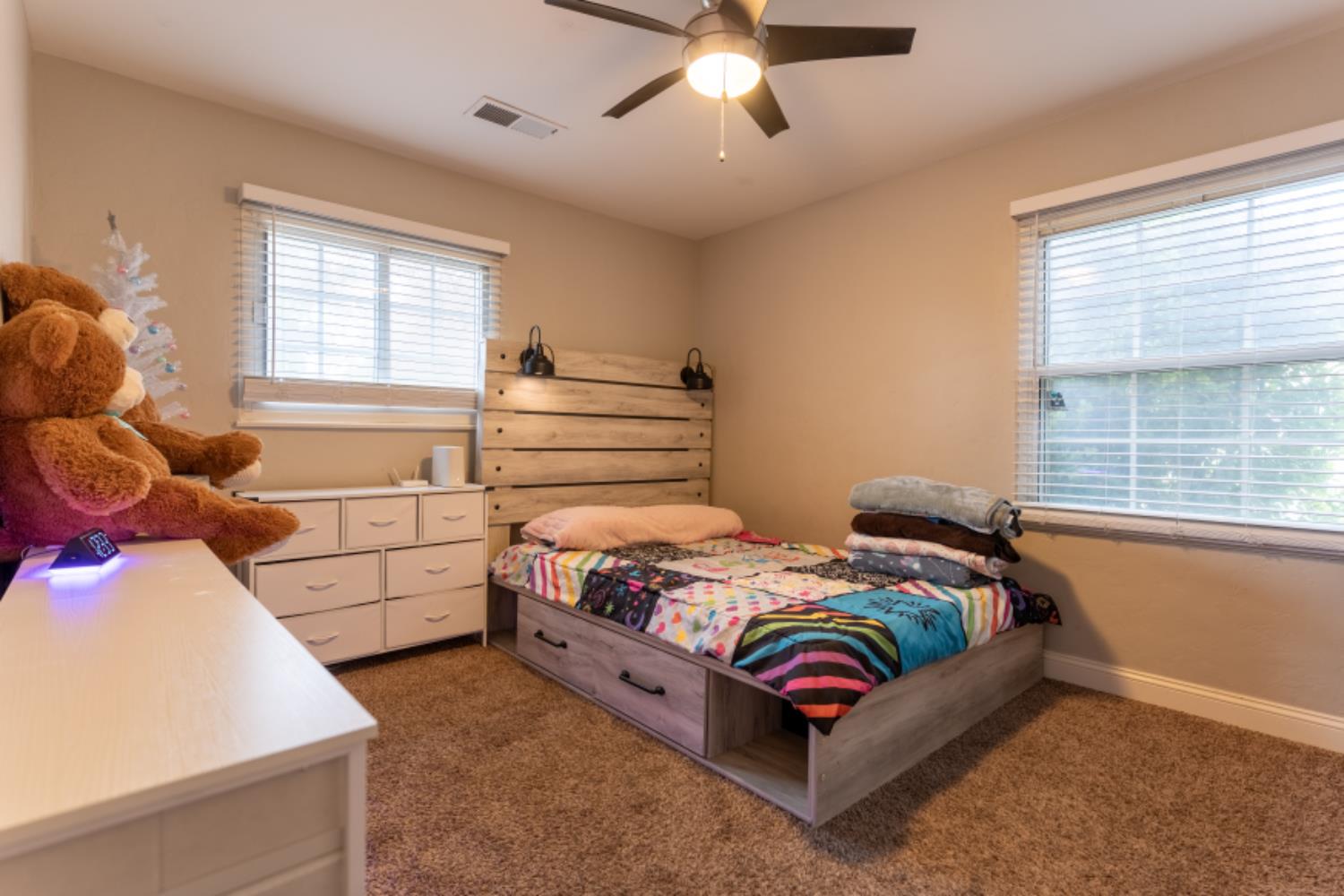 4860 E Amherst Ave, Fresno, CA 93703