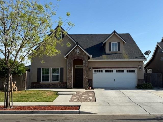 3725 W Clinton Ave, Visalia, CA 93291