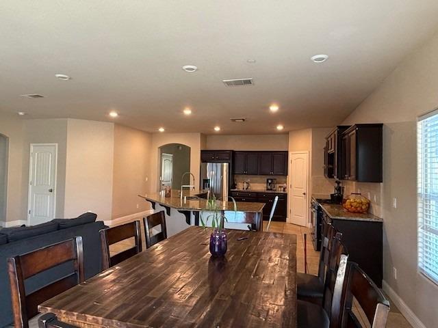 3725 W Clinton Ave, Visalia, CA 93291