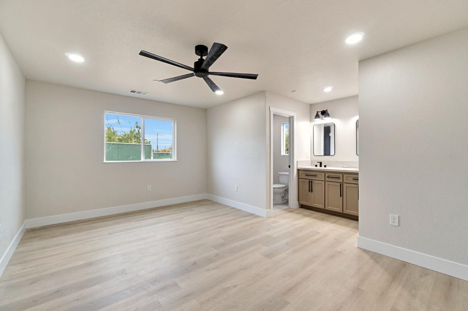 17133 Camden, Madera, CA 93638