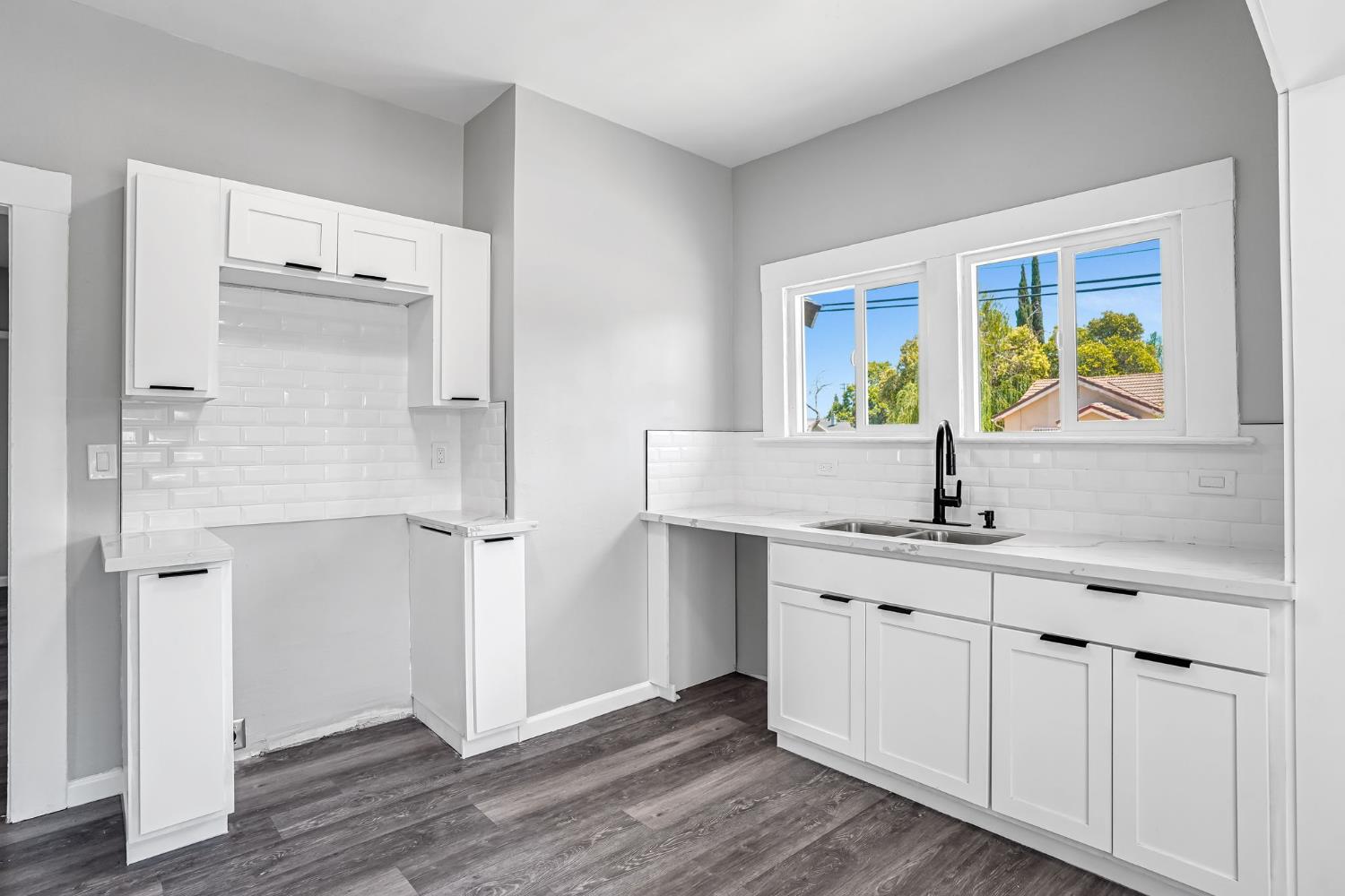 1303 N Calaveras St, Fresno, CA 93728