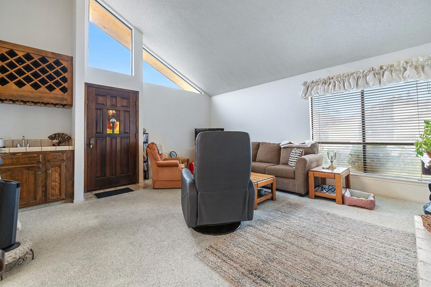 5739 N Monte Ave #1, Fresno, CA 93711