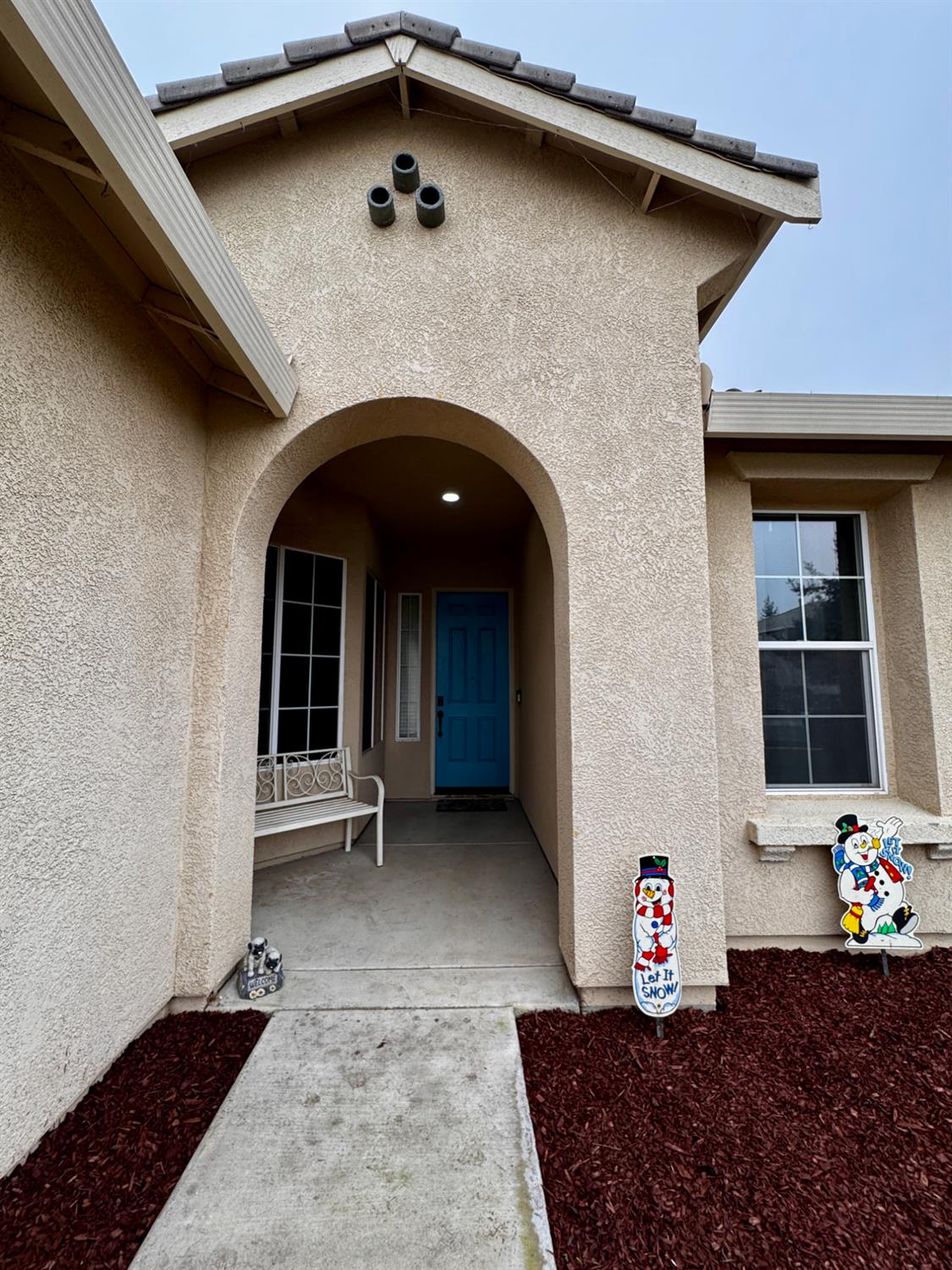 2945 W Vine St, Visalia, CA 93291