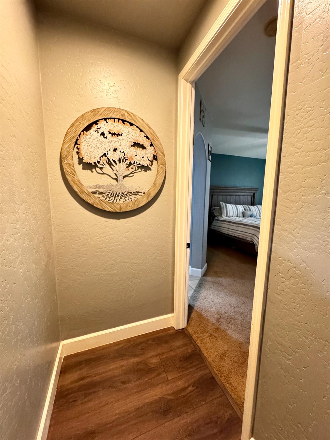 2945 W Vine St, Visalia, CA 93291