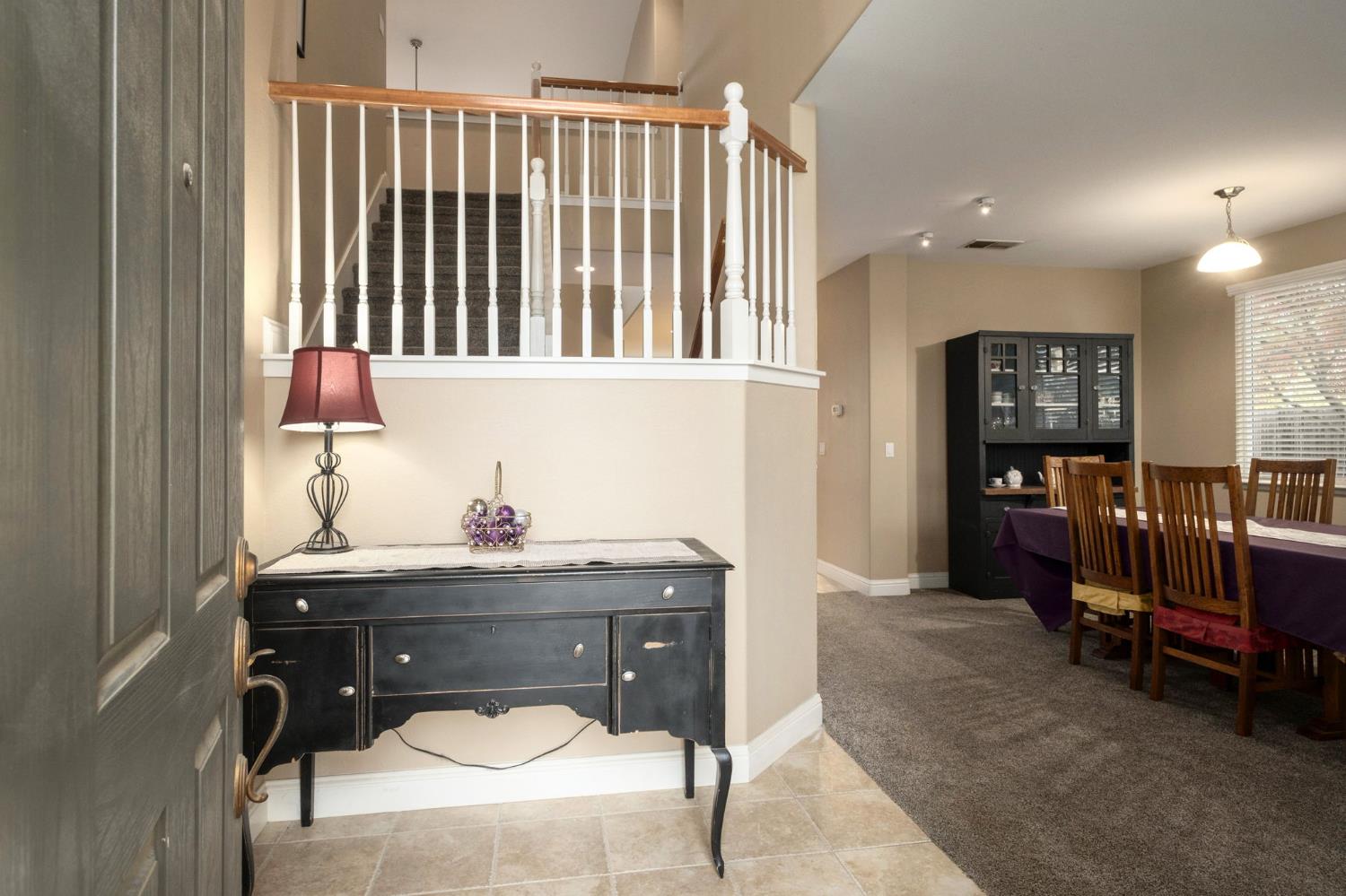 775 S Michelle Ave, Kerman, CA 93630