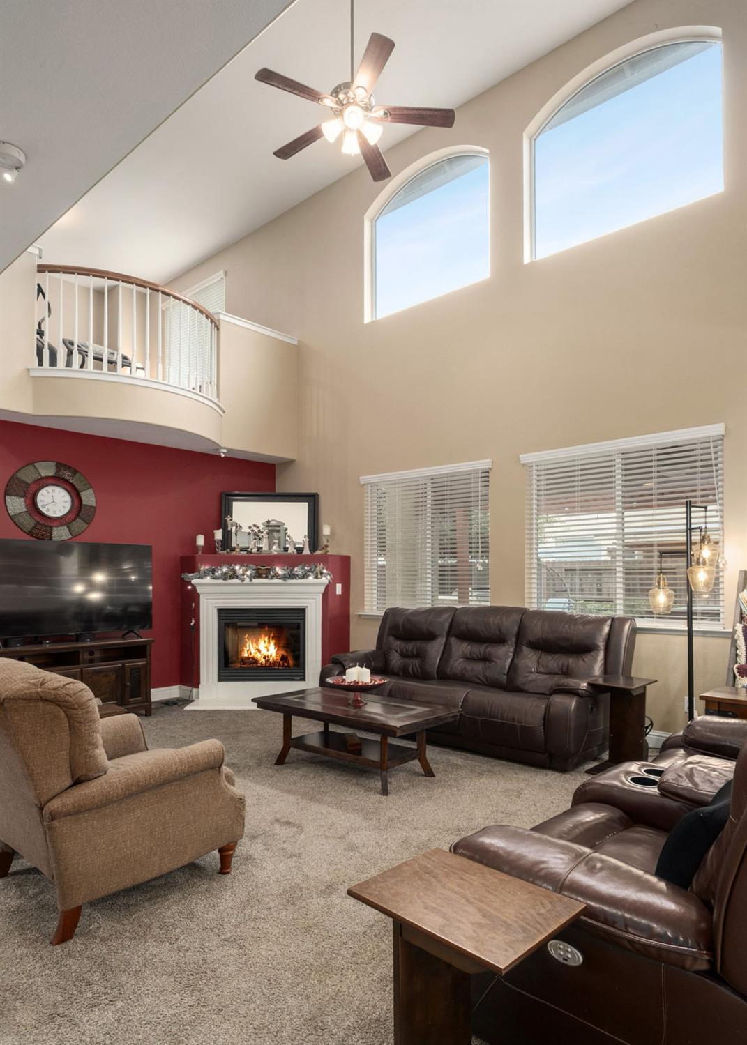 775 S Michelle Ave, Kerman, CA 93630