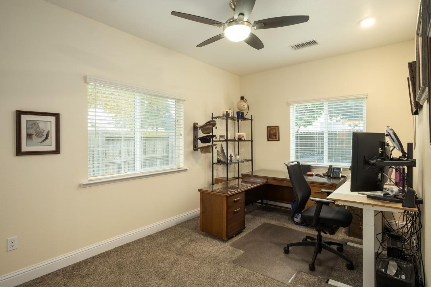 775 S Michelle Ave, Kerman, CA 93630