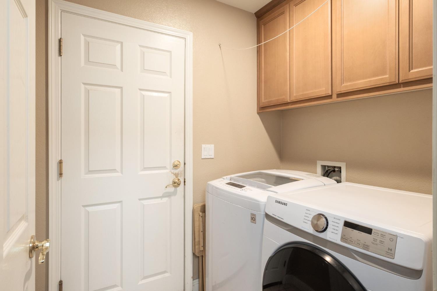 775 S Michelle Ave, Kerman, CA 93630