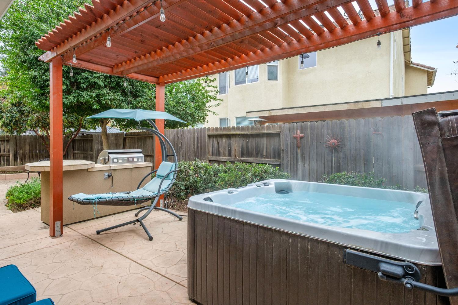 775 S Michelle Ave, Kerman, CA 93630