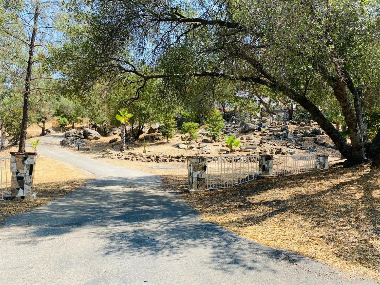 31081 Yosemite Springs Pkwy, Coarsegold, CA 93614