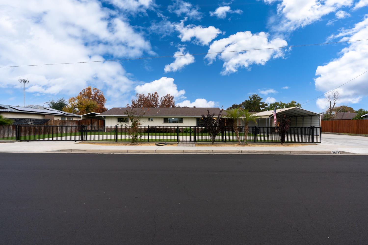 2893 Helm Ave, Clovis, CA 93612