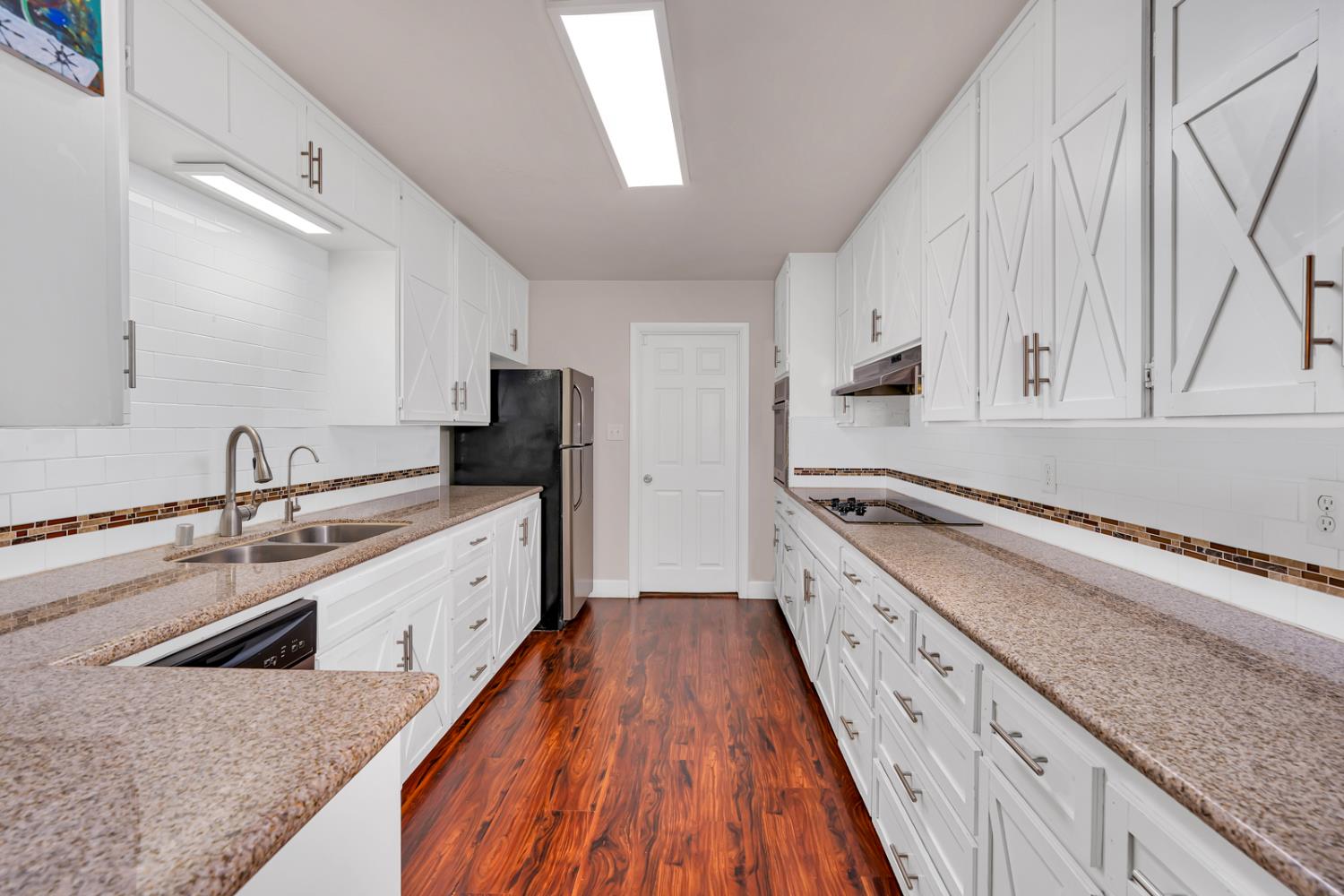 2893 Helm Ave, Clovis, CA 93612