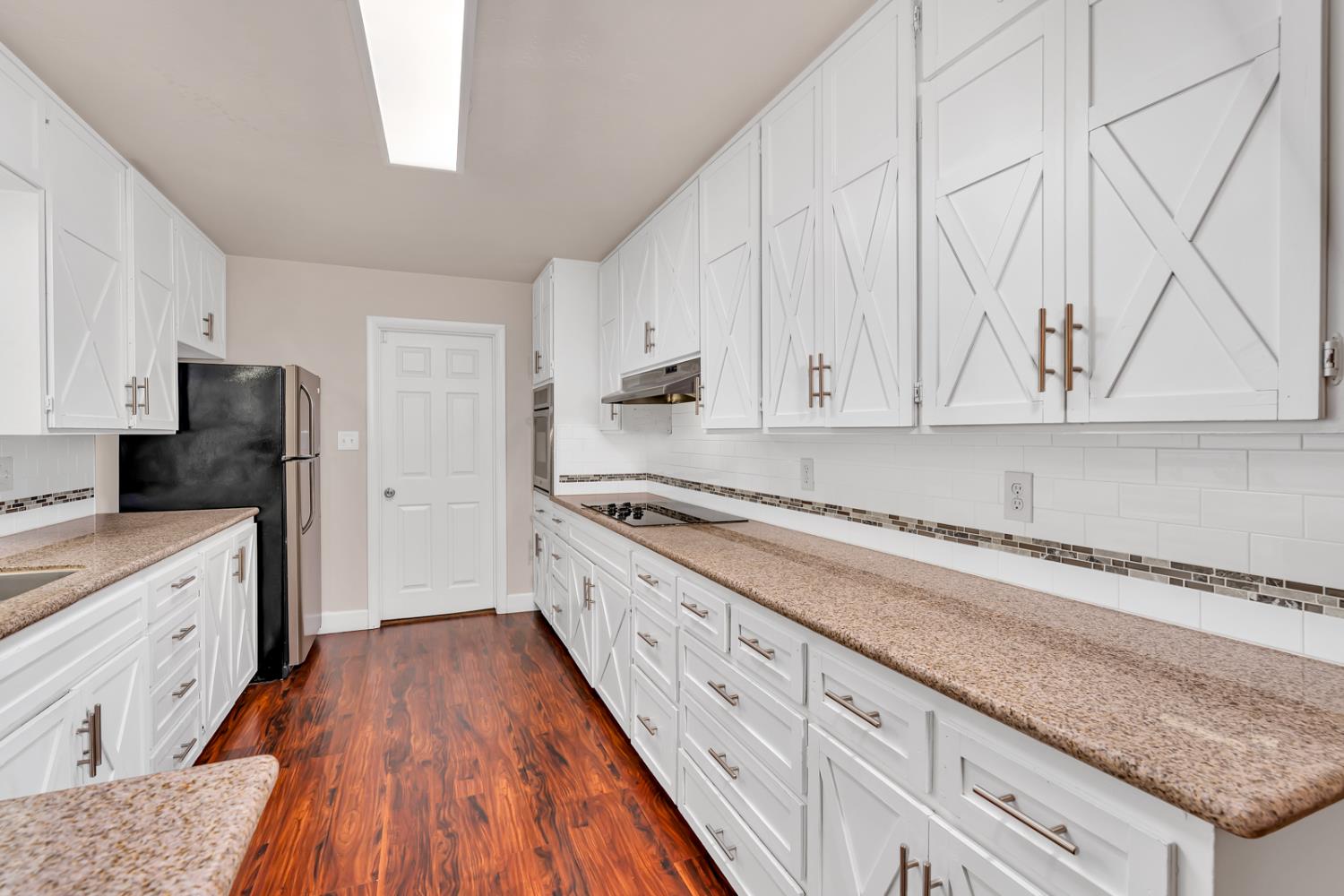 2893 Helm Ave, Clovis, CA 93612