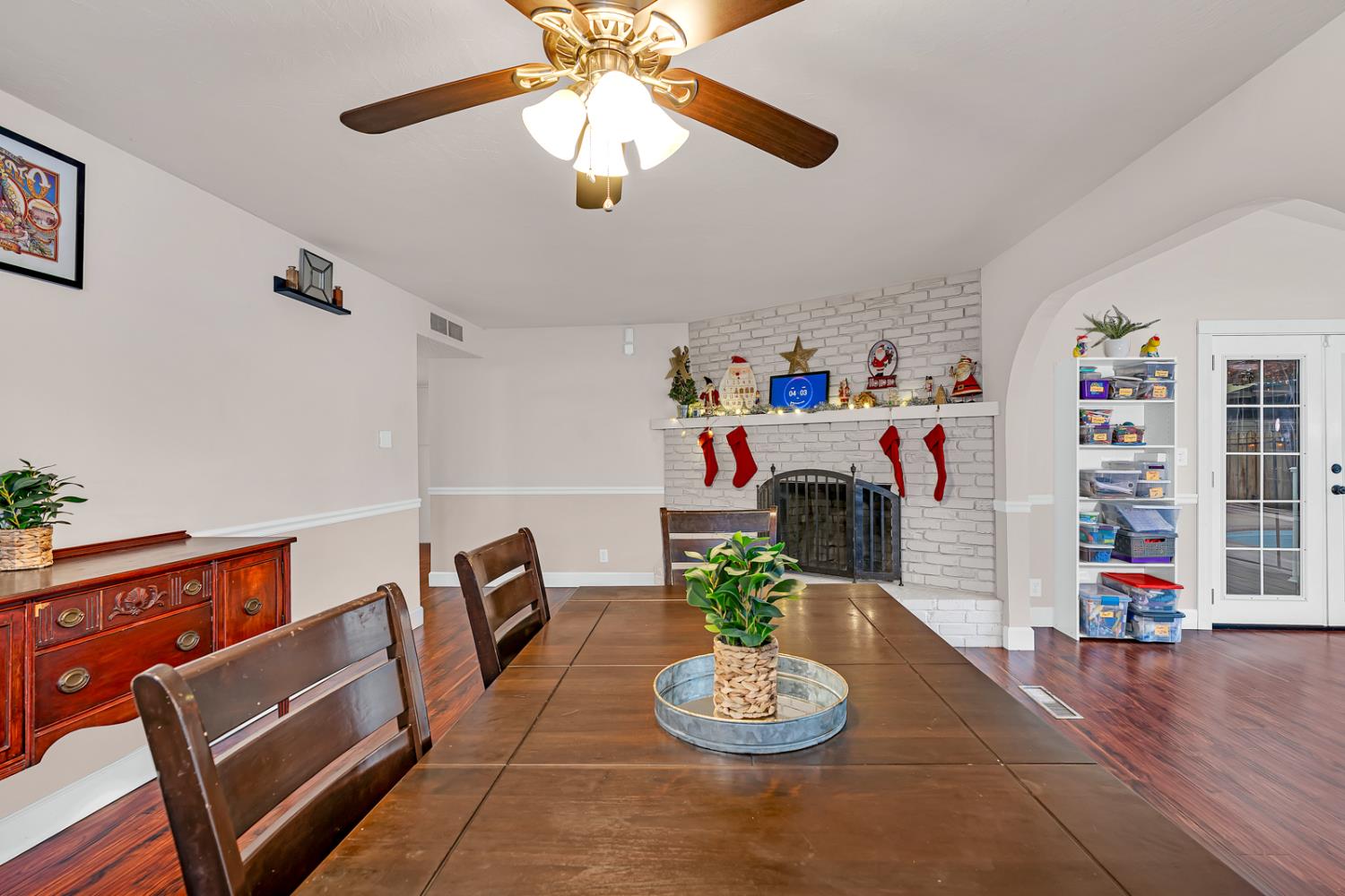 2893 Helm Ave, Clovis, CA 93612