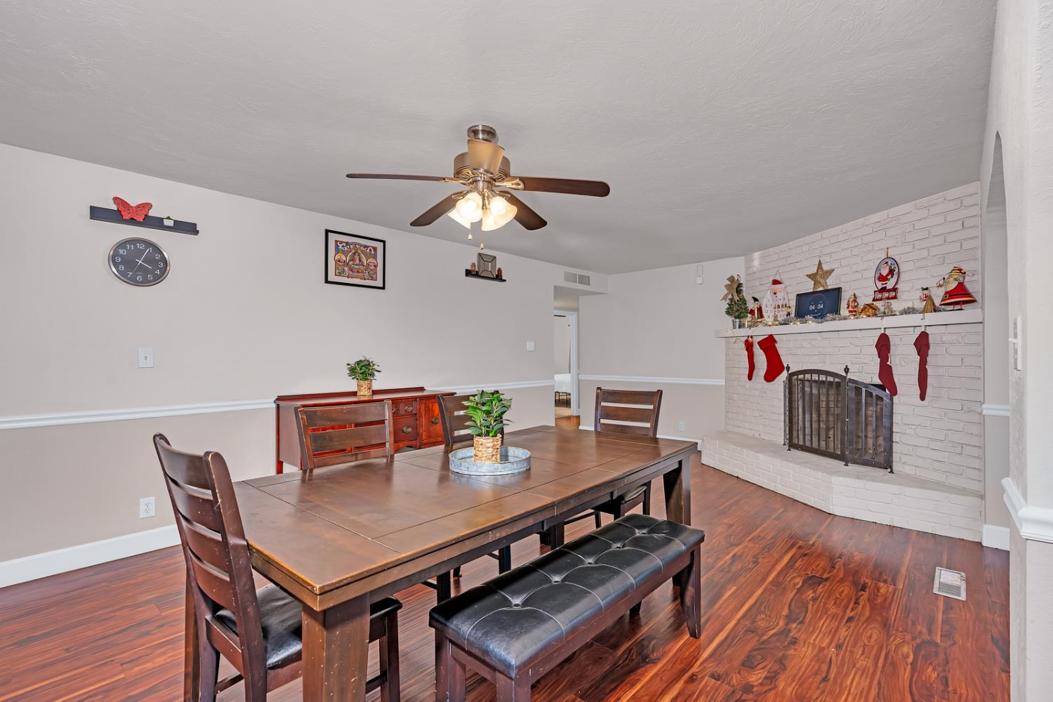 2893 Helm Ave, Clovis, CA 93612