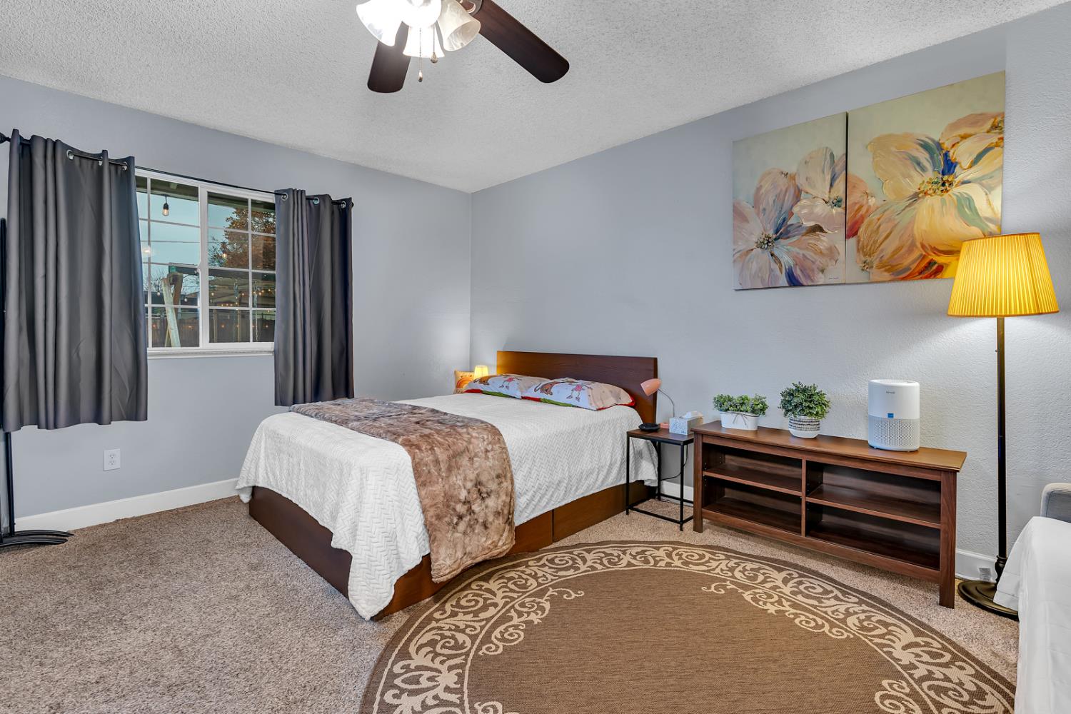 2893 Helm Ave, Clovis, CA 93612