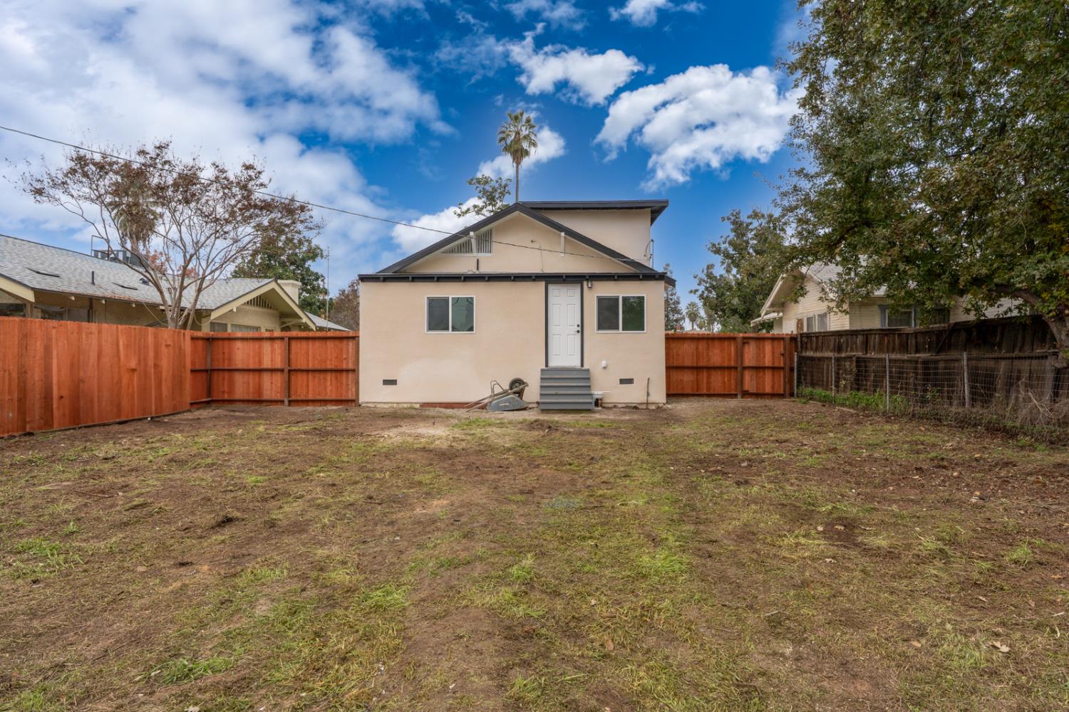 3844 E Balch, Fresno, CA 93702