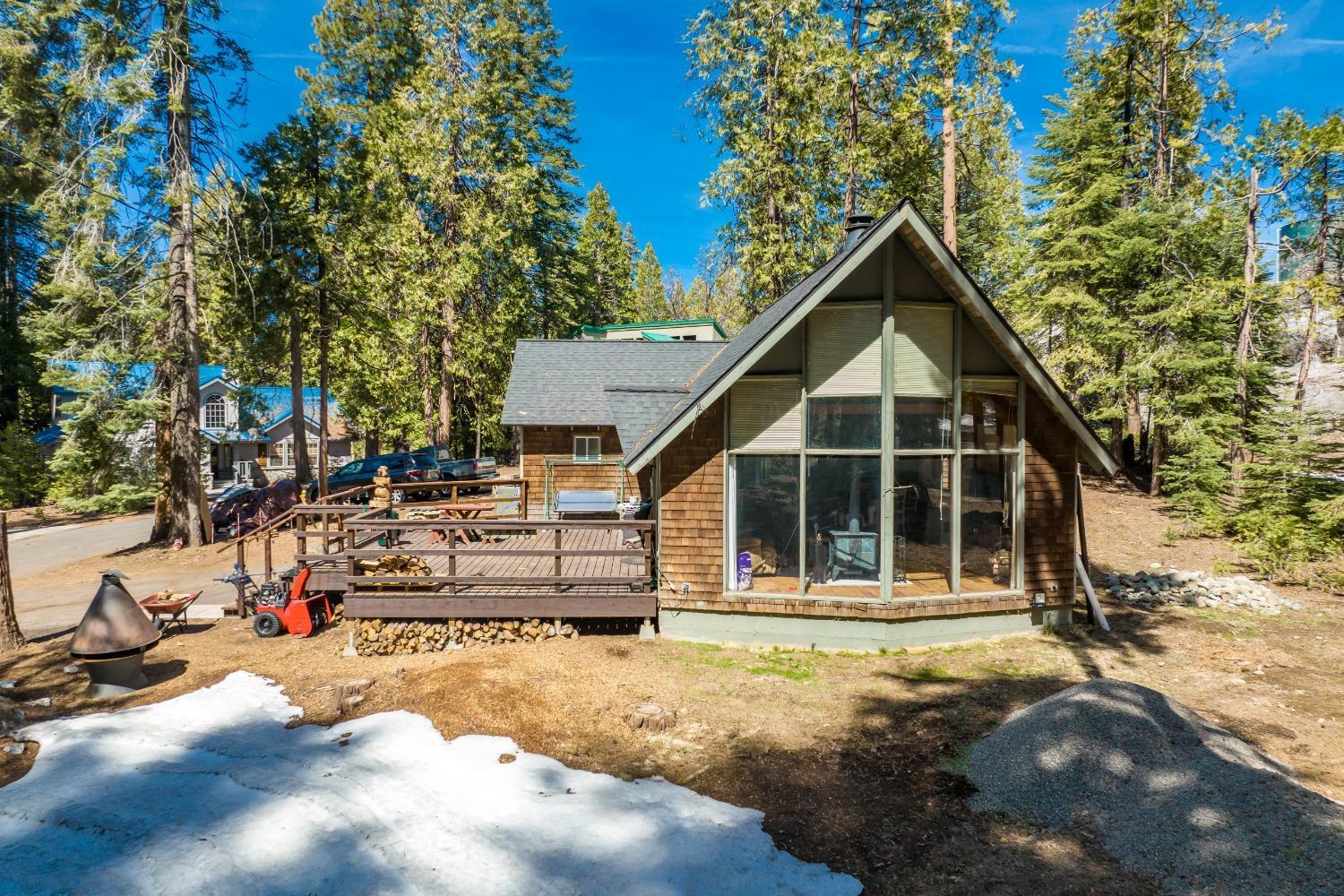 42573 Rock Ledge Rd, Shaver Lake, CA 93664