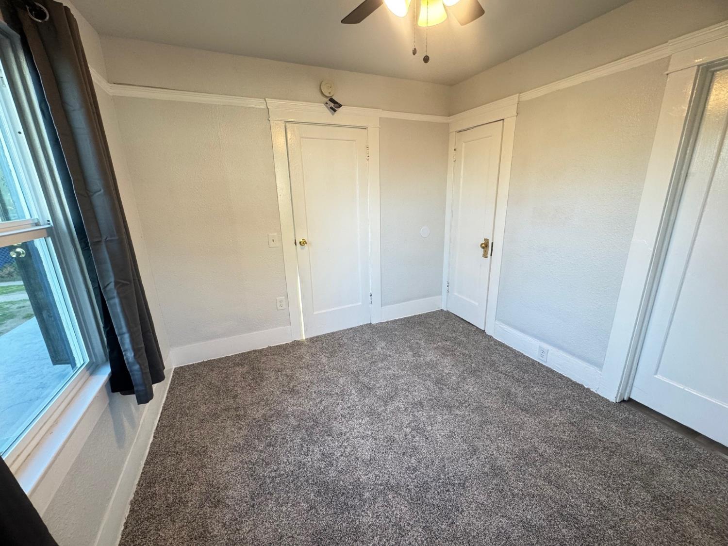 987 N Adoline Ave, Fresno, CA 93728