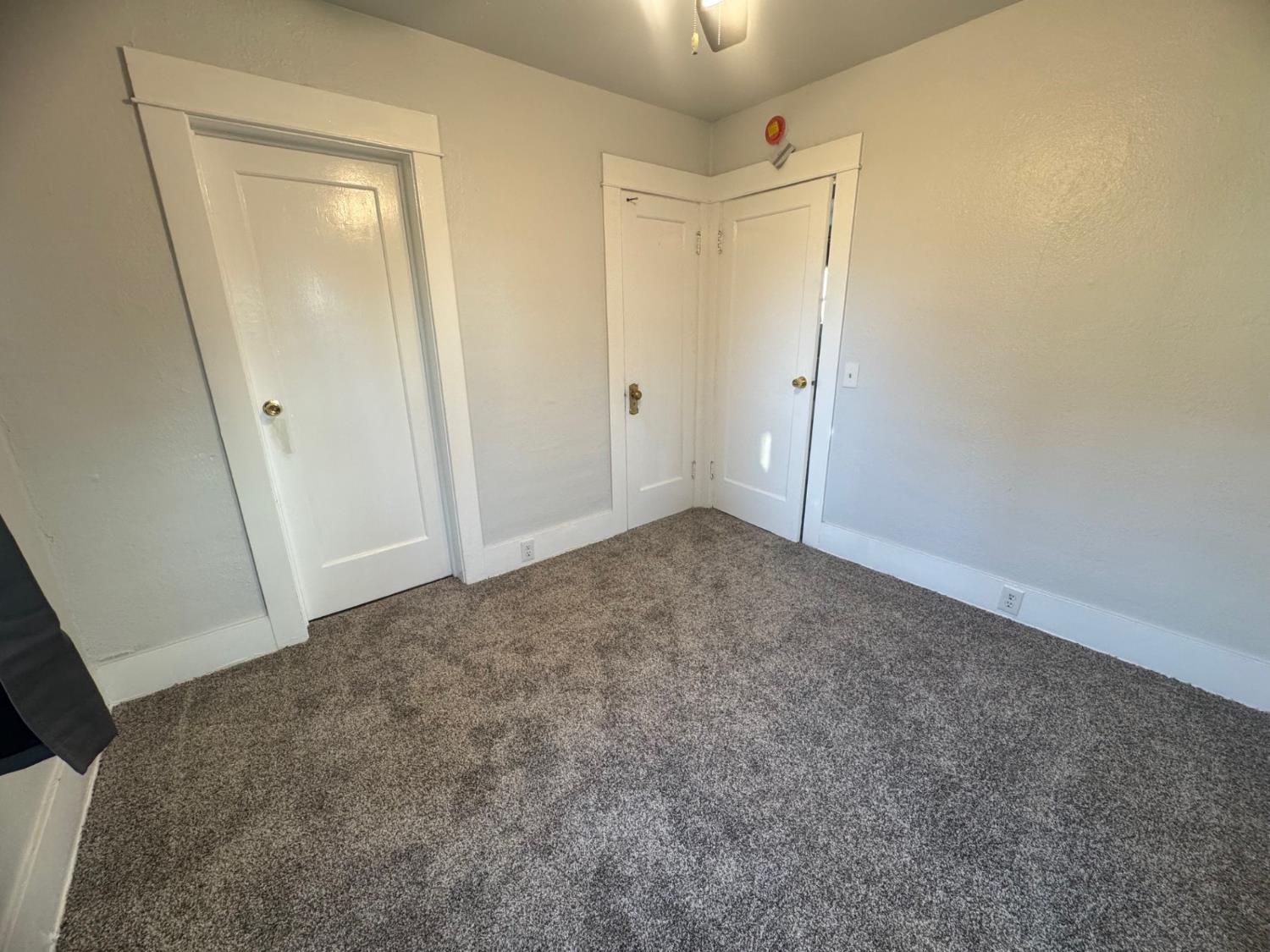 987 N Adoline Ave, Fresno, CA 93728