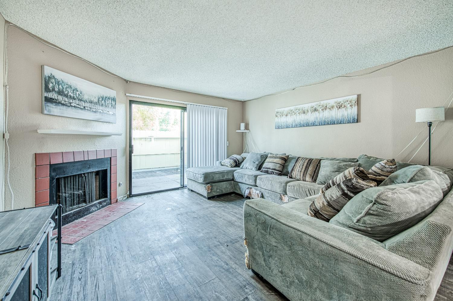 4885 N Backer Ave #154, Fresno, CA 93726