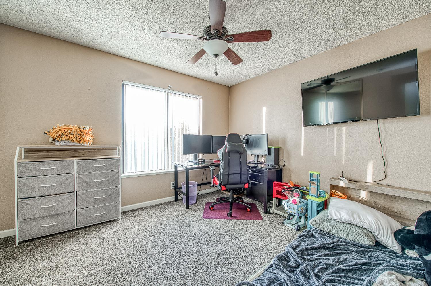 4885 N Backer Ave #154, Fresno, CA 93726