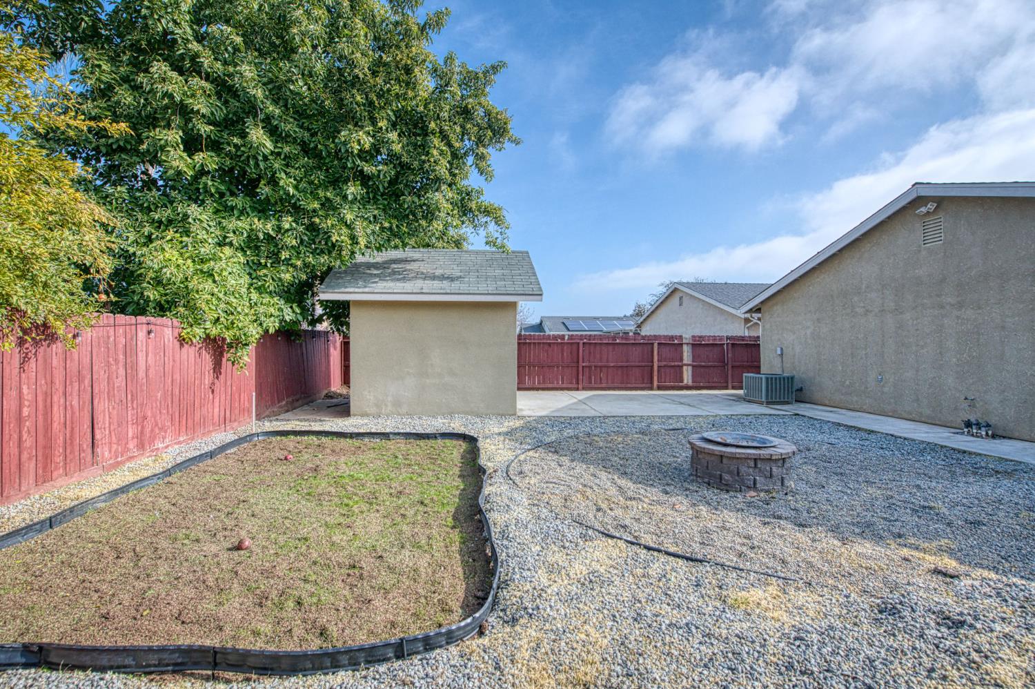 5176 W Michigan Ave, Fresno, CA 93722