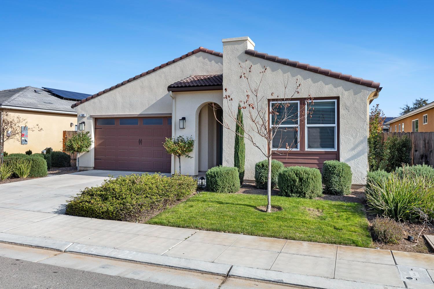 565 Traverse Dr S, Madera, CA 93636