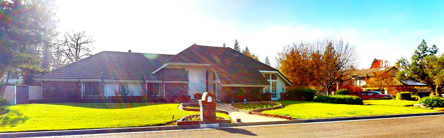 2903 W Cromwell Ave, Fresno, CA 93711