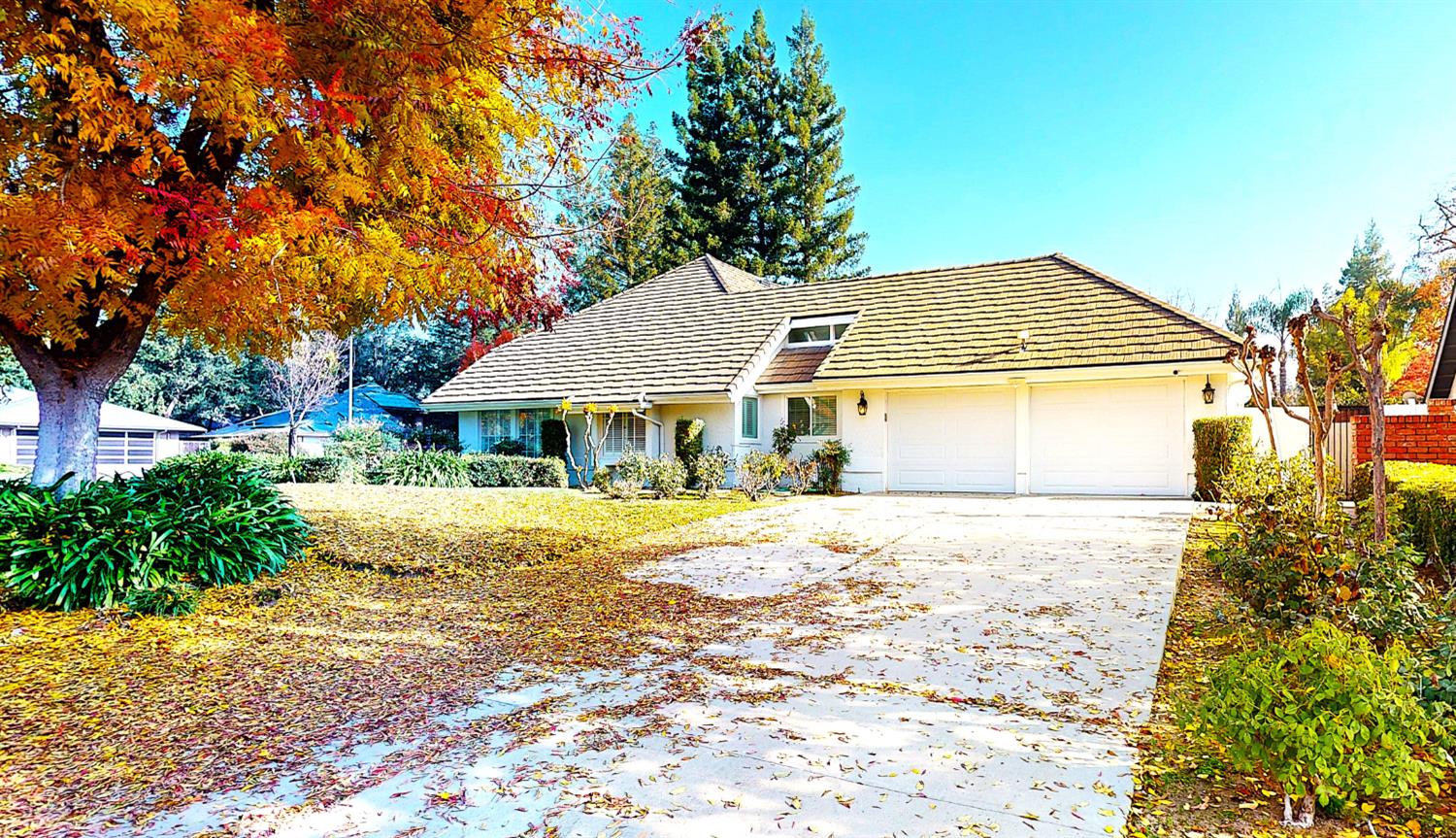 2903 W Cromwell Ave, Fresno, CA 93711