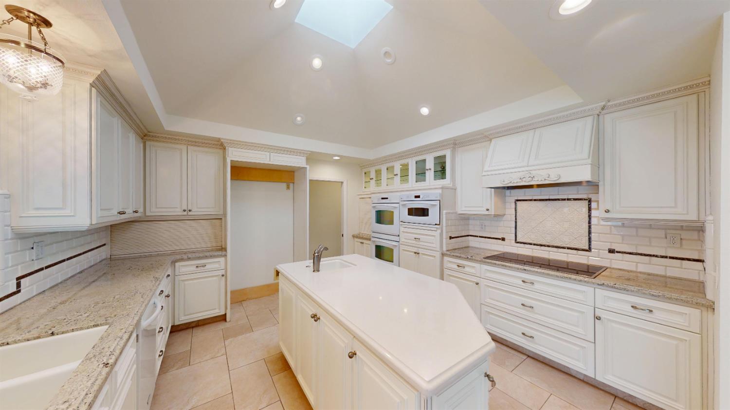 2903 W Cromwell Ave, Fresno, CA 93711