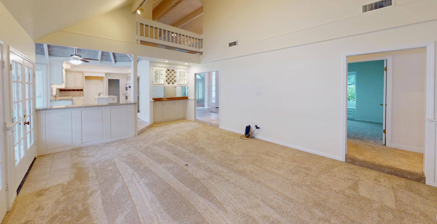 2903 W Cromwell Ave, Fresno, CA 93711