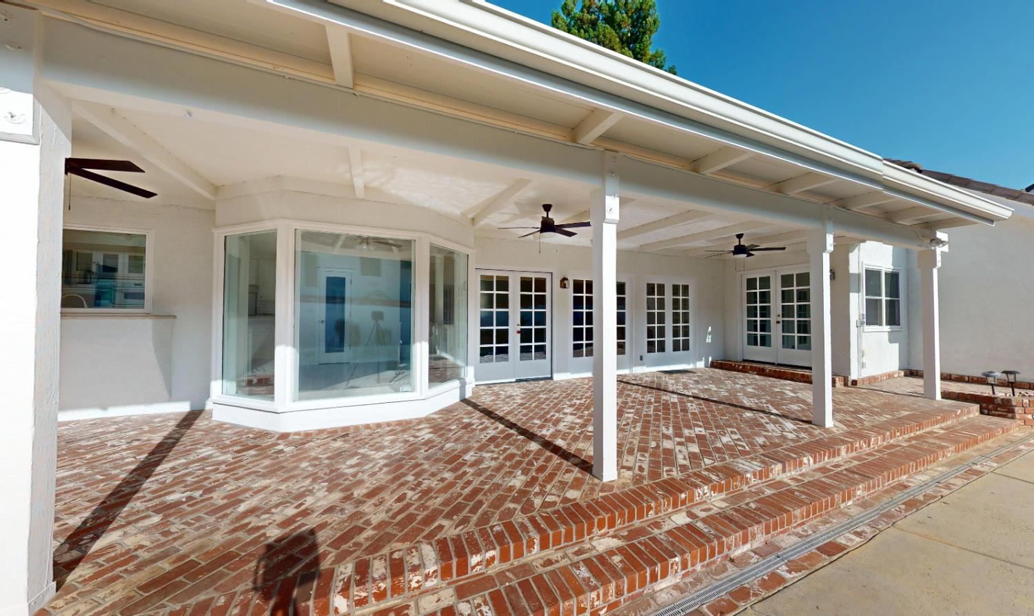 2903 W Cromwell Ave, Fresno, CA 93711